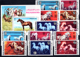 8755 Ras Al-Khaimah Horses PferdeMi 656-61 A+B Block 117 Mnh - Ras Al-Khaima