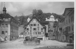 SARNEN → Dorfplatz Mit Rathaus & Landenberg, Kinder Beim Dorfbrunnen Mit Oldtimer, Ca.1945 - Sarnen