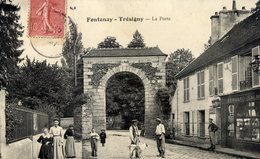 77 - FONTENAY-TRÉSIGNY - La Porte - Très Animée - Fontenay Tresigny