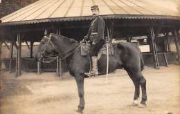 Le Mans    72     Militaire Sur Un Cheval  - Carte Photo -       (voir Scan) - Le Mans