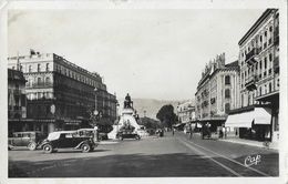 Valence - Place De La République - Vieille Voiture (Simca Cabriolet?) - Carte CAP N° 51 - Valence