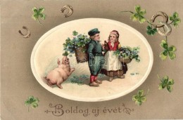 T2/T3 Boldog Újévet! / New Year, Pig With Couple, Emb. Litho (EK) - Unclassified