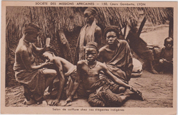 LB 2 : Bénin :  Salon De  Coiffure- Coiffeur Chez Nos  élégantes  Indigènes ( Lyon Mission) - Benín