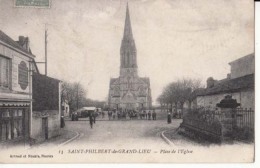 Dep 44 - Saint Philbert De Grand Lieu - Place De L'Eglise  : Achat Immédiat - Saint-Philbert-de-Grand-Lieu