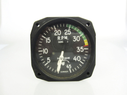 FLUG / BORDINSTRUMENTE, US-Air Force, Tachometer R.P.M. Dual Synchro Mit Stecker. (D) - Ohne Zuordnung