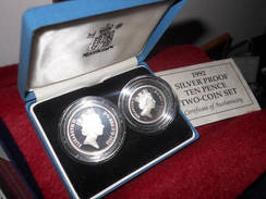 GREAT BRITAIN UK SET 2 X 10 PENCE SILVER PROOF 1992 - Nieuwe Sets & Proefsets