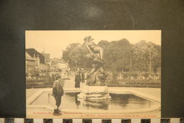 CP, 10, Troyes Square De La Prefecture Et Statue Le Rapt Par Suchelet N°64 Edition Ch Granddidier - Troyes