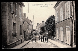 CPA ANCIENNE- FRANCE- GARGENVILLE (78)-  GRANDE RUE AVEC BELLE ANIMATION GROS PLAN- ATTELAGE - Gargenville