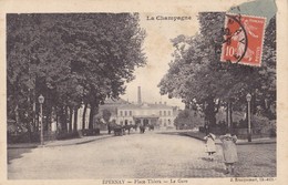 EPERNAY. - Place Thiers - La Gare - Epernay