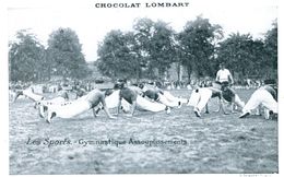 N°38404 -cpa Gymnastique Assouplissements -publicité Chocolat Lombart- - Leichtathletik