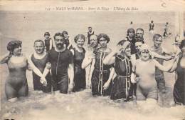 Malo Les Bains    59         Baigneurs Et Baigneuses  A L'heure Du Bain     (voir Scan) - Malo Les Bains