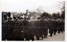 Begräbnis Trauermarsch Uniformierte, Unbekannt - Funerales