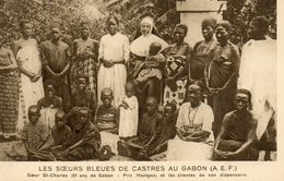 LES SOEURS BLEUES  AU GABON  LES CLIENTE DU DISPENSAIRE - Gabón