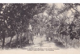 LARNAY, Près POITIERS. - Institution Des Sourdes-Muettes Et Des Jeunes Aveugles - La Tonnelle - Ecoles