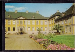 Oranienbaum - Ehrenhof Und Schloß - Wörlitz