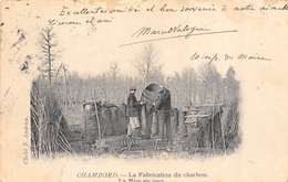 CPA 41 CHAMBORD LA FABRICATION DU CHARBON LA MISE EN SACS 1907 - Chambord