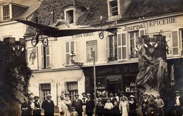 DPT 28 Nogent Le Roi Jour De Fête Place Des Harengs (Pub Menier) G.Andrieux - Nogent Le Roi