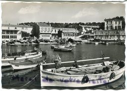 - 4096 - CARRY-LE-ROUET - ( B.-du-R. ), Un Coin Du Port, Pointus, Barques, Bar, Grand Format, écrite, 1959, TBE, Scans. - Carry-le-Rouet