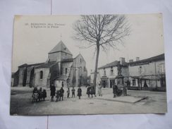 BESSINES L'église Et La Place 25 - Bessines Sur Gartempe