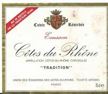 Etiquette De  Vin  Cotes Du Rhone - Alcoholes Y Licores