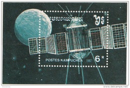 0784 Cambogia 1987 Satelliti Spaziali Russi Electron-4 Space Astronomia Sheet Perf. - Azië
