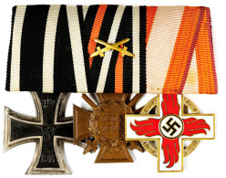 Dreierspange Mit EK2 (1914), Ehrenkreuz Des Weltkrieges Mit Schwertern, Reichsfeuerwehrehrenzeichen  (1938-1945) 2.... - Unclassified