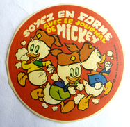 AUTOCOLLANT JOURNAL DE MICKEY LES CASTORS JUNIORS Soyez En Forme - Aufkleber