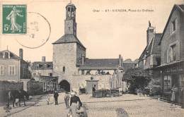 18 - CHER - VIERZON - Place Du Château - Vierzon