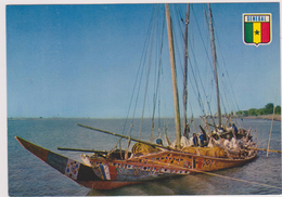 AFRIQUE DE L´OUEST,Sénégal,prés Guinée,BATEAU DE PECHE,PIROGUE - Senegal