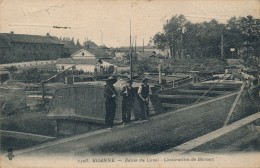 N75 - 42 - ROANNE - Loire - Bassin Du Canal - Construction De Bateaux - Roanne