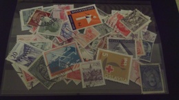 YOUGOSLAVIE - LOT 100 TIMBRES (Tous Différents) - Oblitérés - Collections, Lots & Séries