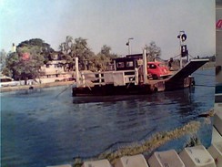 ENGLAND Reedham Ferry, Norfolk Broads NAVE TRAGHETTO  AUTO CAR FIAT 600- Stamp  Timbre 5d QUEEN ELIZABETH2 1969 GA12931 - Norwich