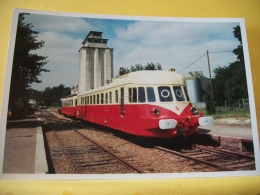 TRAIN 8075 - REPRO CARTE PHOTO 10,3 X 15,2 Cm - AUTOMOTRICE MICHELINE EN GARE A IDENTIFIER - Trains