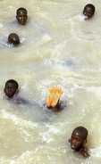 Port De GAO, Association Mali Soleil, Enfants Dans L'eau, Baignade - Mali