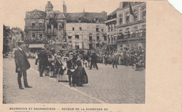 Belgique Messines Mesen - Bourgeois - Retour De Kermesse - Animée - Ed. Scattens - Coin Coupé - 2 Scans - Messines - Mesen