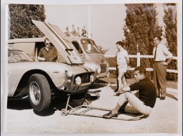 [AUTOMOBILES] FERRARI. 40 Photos De Presse Noir Et Blan - Autres & Non Classés