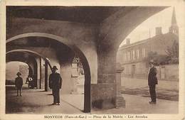 -dpts Div.-ref- MM754- Tarn Et Garonne - Montech - Place De La Mairie - Les Arcades - Carte Bon Etat - - Montech