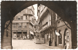 Linz - Die Bunte Stadt Am Rhein - Durchblick Zum Burgplatz - Fotokarte - Verlag H. Nöllgen, Linz - Zigarren Shop - Linz A. Rhein