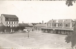 28 - LA LOUPE  LA GARE Place De La Gare - La Loupe