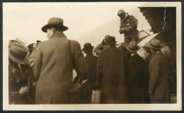 Original Photograph (postcard Size) Showing The Arrival Of Costes And Le Brix In New York On 11/FE/1928, After... - Andere & Zonder Classificatie