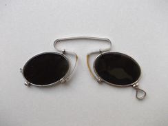 - Ancienne Paire De Lunettes. Lorgnon. Pince Nez. Début XXè - - Occhiali