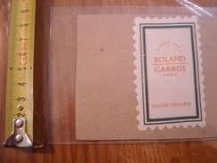 Carte Morceau De Tissu Etiquette Publicite Parfum ROLAND GARROS French Open - Non Classés