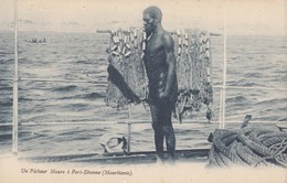 CPA - Port Etienne - Un Pêcheur Maure à Port Etienne - Mauritanie