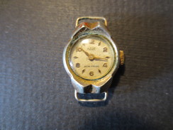 Montre Ancienne Femme - Marque " Arié "  Ancre 17 Rubis - - Montres Anciennes