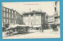 CPA LLABOUCHE 58 - Place Du Marché Et Rue Gambetta SAINT-GIRONS 09 - Saint Girons