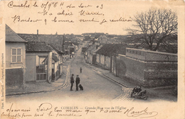 80.  COMBLES.  GRANDE RUE VUE DE L'EGLISE.  BEAU PLAN.  ANIMATION. DOS NON DIVISE. 1903 - Combles