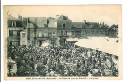 MESLAY DU MAINE - La Place Le Jour Du Marché - Meslay Du Maine