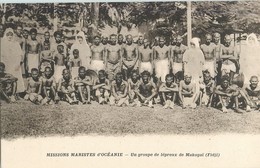 FIDJI GROUPE DE LEPREUX DE MAKOGAI MISSIONS MARISTES D OCEANIE - Fidji