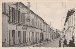 17 - MIRAMBEAU - Grande Rue - Les Postes - Hôtel De L' Union - Mirambeau