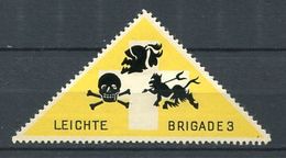 SUISSE 1939/45 - Vignette Militaire Triangle - Tete De Mort - Neuf ** (MNH) - Labels